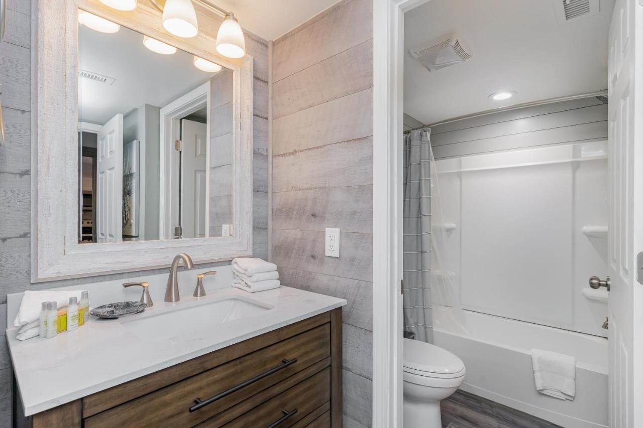 Completely Remodeled And Open 18C Richmond Park Villa Myrtle Beach Kültér fotó